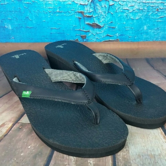 Sanuk Shoes - Sanuk 7272 Women's Yoga Mat Black Wedge Sandal 9